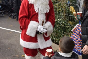 PÈRE NOËL DANS LES ÉCOLES ET CENTRES DE LOISIRS